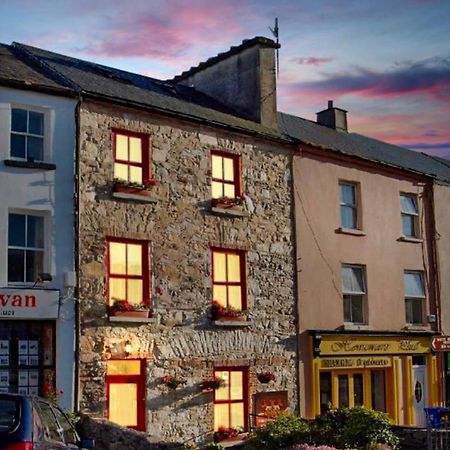 White Heather House Clifden Town Square Esterno foto