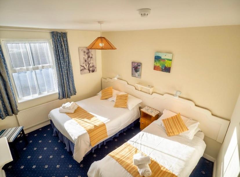 White Heather House Clifden Town Square Esterno foto